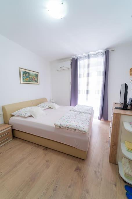 Charming Apartment In Old Town Сплит Экстерьер фото